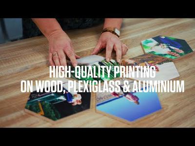 High-quality prints on plexiglass, wood and aluminium