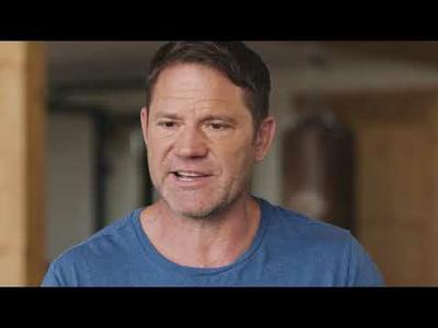 Steve Backshall NStride advert