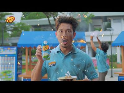Suka Makan Pedes? #JAIM Dong! Minum Hydro Coco Setiap hari
