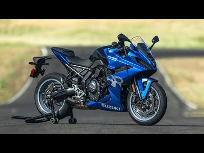 GSX-8R - FIRST view of the new Suzuki middleweight sportsbike