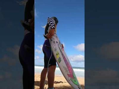 Kyuss King getting ready to crush the waves on the final day of Pipe Masters 2023 | VANS  #surfing