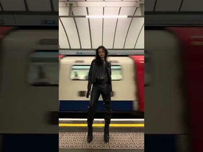 Taking the Tube never looked so good @Sabrina Bahsoon ✨ #BeYourOwnBOSS #TubeGirl